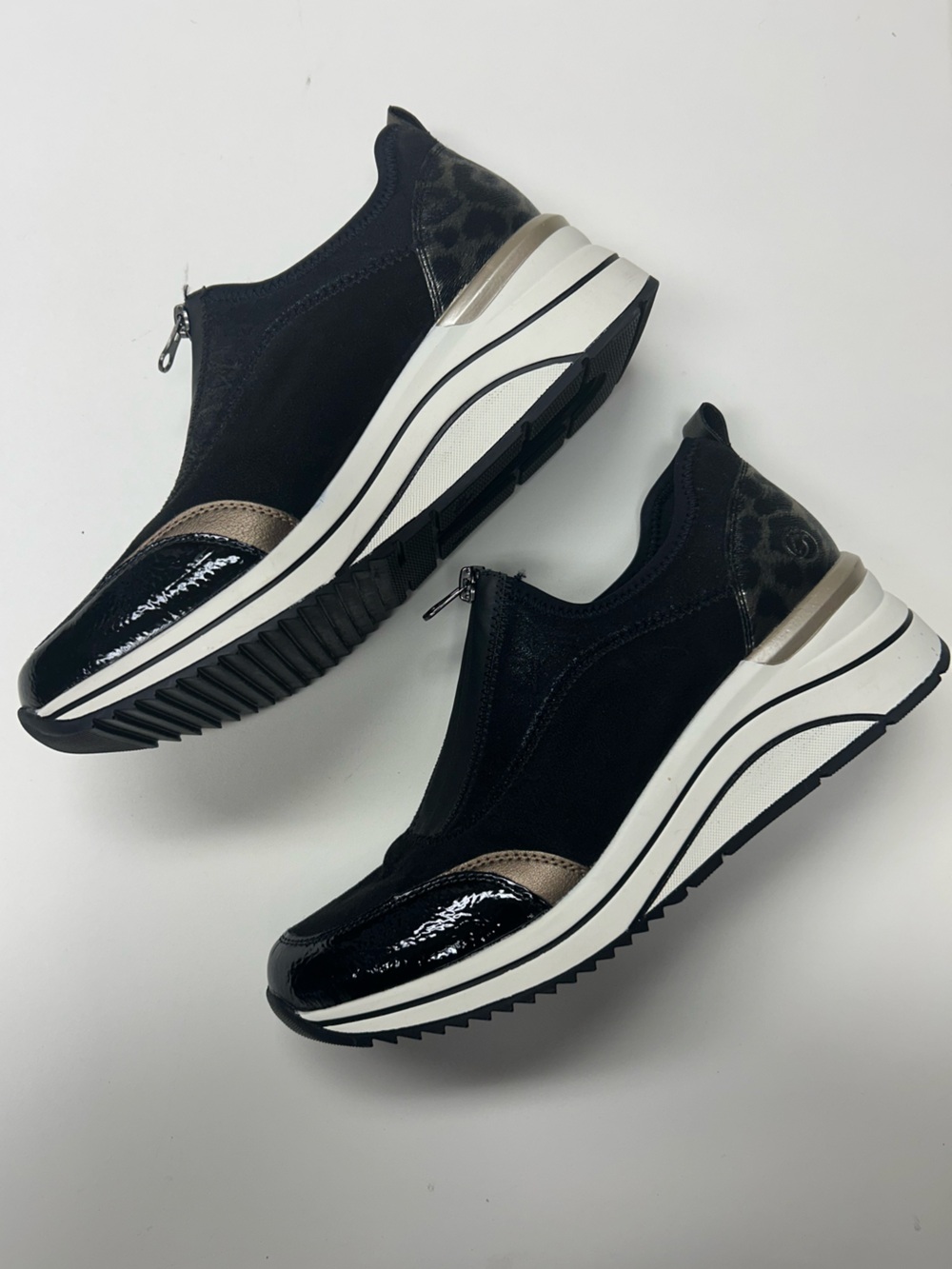 Remonte Black and Beige Platform Slip-On Sneakers